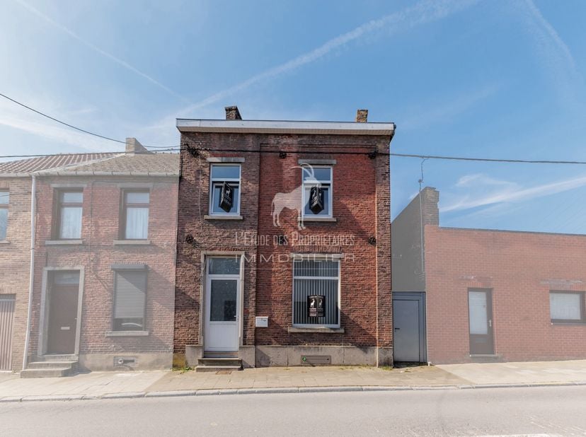 Makelaarsreferentie: V7170-505<br />
*** VIRTUELE TOUR: https://immo360.immo-facile.com/vtour/fr/1vne14/frame ***<br />
Ontdek deze prachtige woning i