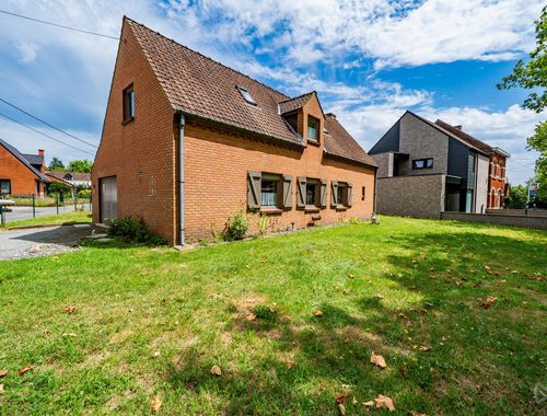                                         Villa te koop in Jurbise, € 250.000
