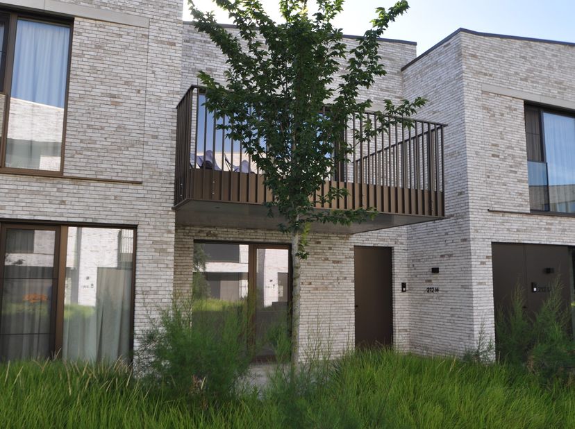 Nieuwbouwwoning te koop – Project Kalvekeet<br />
Ontdek deze mooie nieuwbouwwoning in het hedendaagse woonproject Kalvekeet, waar moderne architectuu