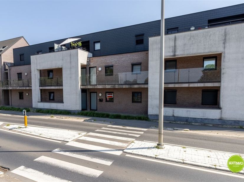 Ruim gelijkvloers appartement in hartje Veerle<br />
Op zoek naar een comfortabel appartement op een centrale ligging? Dan is dit verzorgde gelijkvloe