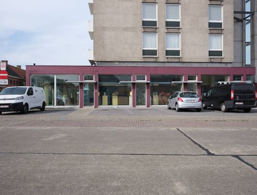                                         Kantoor te koop in Roeselare, € 200.000
