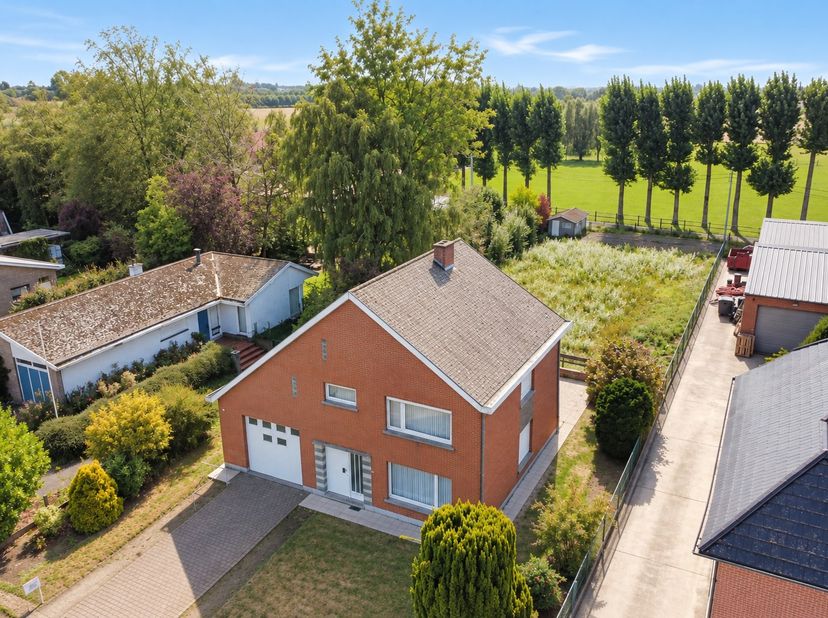 Huis te koop in Rollegem-Kapelsestraat 105,
                    8880 Ledegem