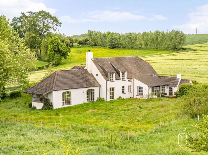 Huis te koop in Bakkerbos 2,
                    9681 Nukerke