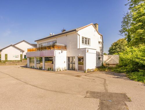                                         Handelspand met woonst te koop in Genk, € 365.000
