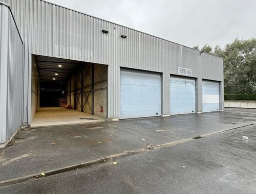                                         Bedrijfsgebouw te huur in Evergem, € 1.150
