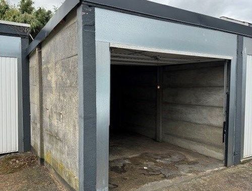                                         Garage te huur in Tienen, € 105
