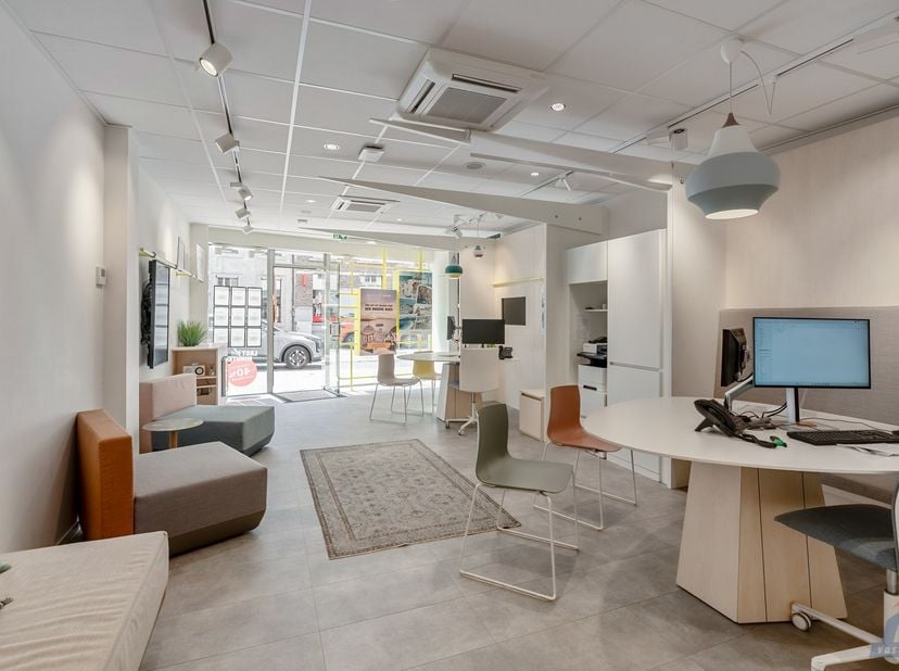 Bien professionnel à vendre
                    à 3800 Sint-Truiden