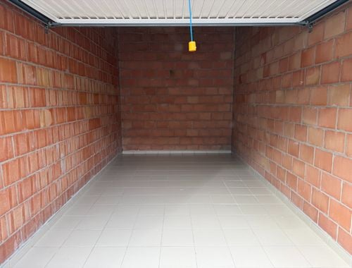                                         Garage te huur in Kemzeke, € 70
