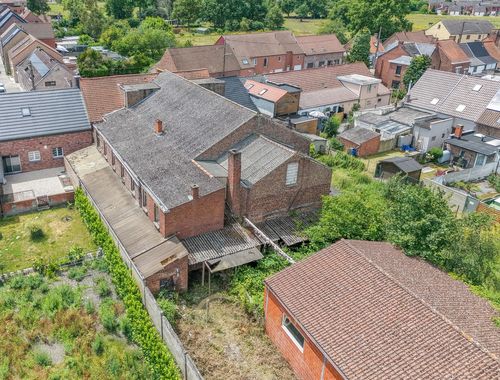                                         Usage mixte à vendre à Tertre, € 99.000
