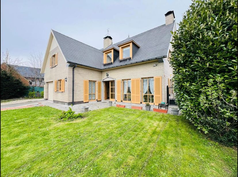 Huis te koop in Hundelgemsebaan 103,
                    9630 Hundelgem
