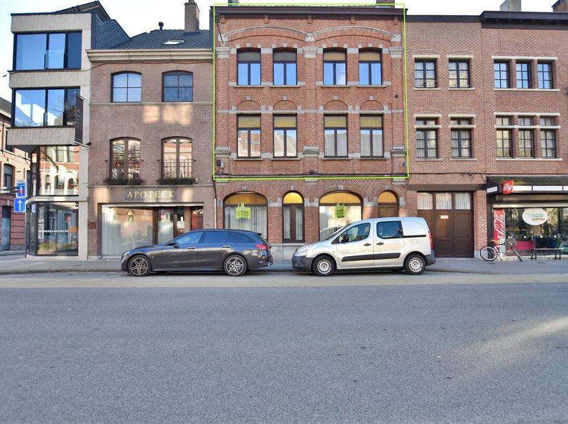 Bien professionnel à vendre
                    à 9200 Dendermonde