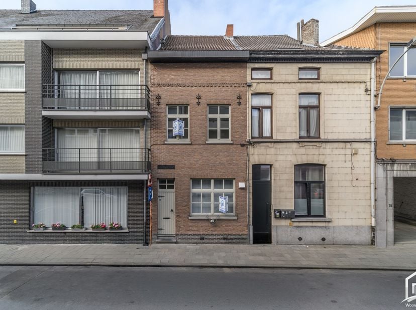 Huis te koop in Dendermondsesteenweg 68,
                    9300 Aalst