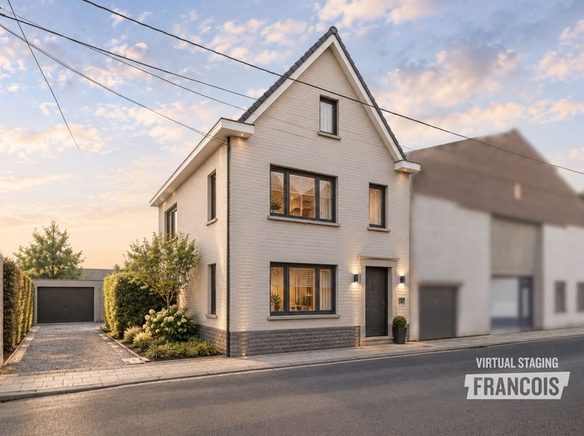 Huis te koop in Hulstersestraat 3,
                    8710 Ooigem