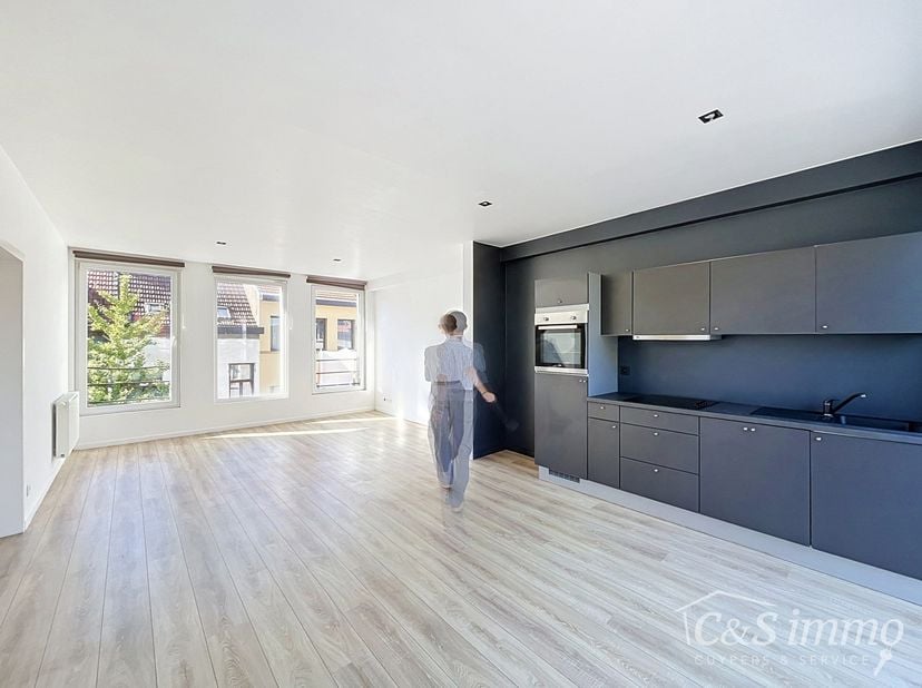 Appartement te koop in Van Urselstraat,
                    2060 Antwerpen