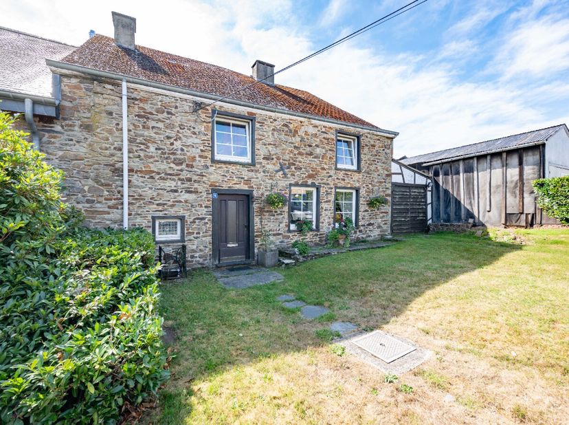 Huis te koop in Rue De Saint-Hubert 15,
                    6681 Lavacherie