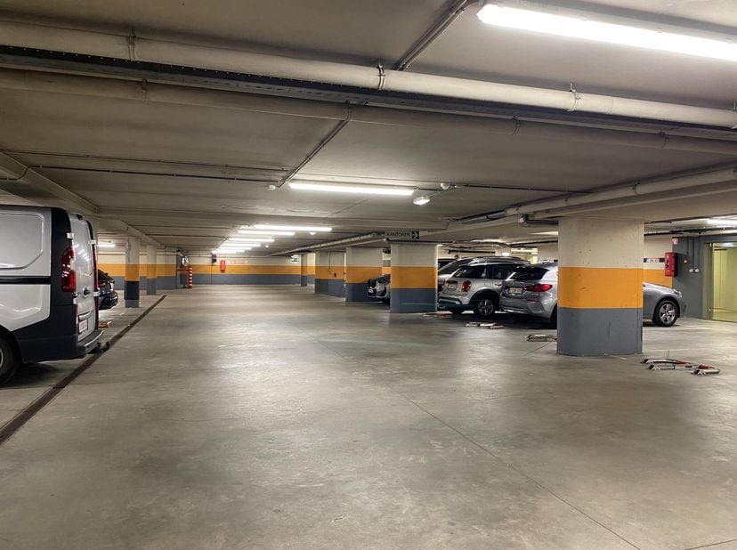 Garage à louer
                    à 3500 Hasselt
