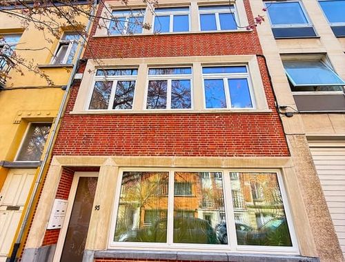                                         Appartement à vendre à Schaerbeek, € 295.000
