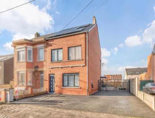                                         Maison à vendre à Schaffen, € 450.000
