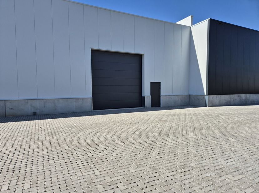Bedrijfsvastgoed te koop in Gremelsloweg 4,
                    3680 Maaseik