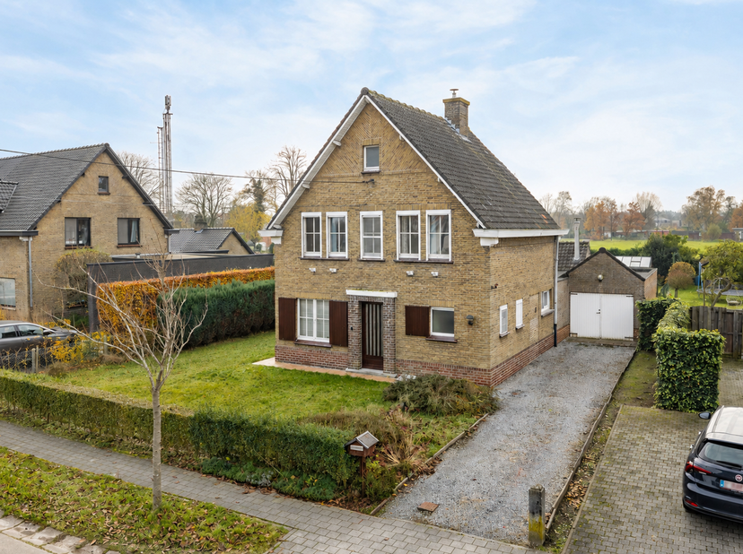 Huis te koop in Borluutlaan 19,
                    9840 De Pinte