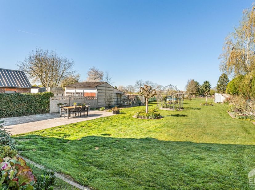 Gezellige woning in Geetbets met grote tuin van in landelijke omgeving. Voor meer info ga naar: https://www.era.be/nl/te-koop/geetbets/huis/woning-op-