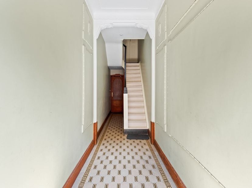 Opbrengsteigendom met 3 appartementen op toplocatie in Merksem!<br />
Bent u op zoek naar een interessante investering met onmiddellijk rendement? Da