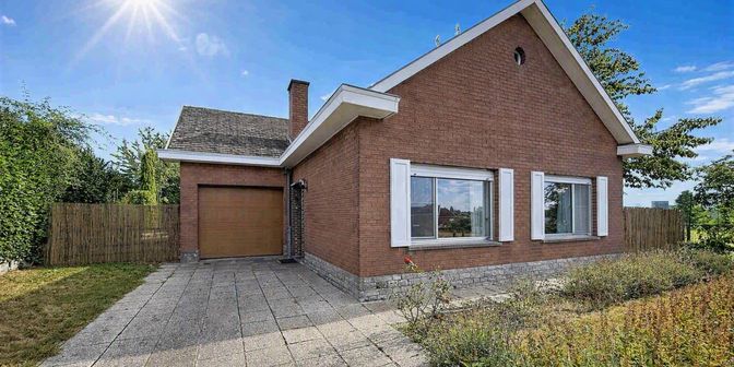 Huis te koop in 7700 Lowingen