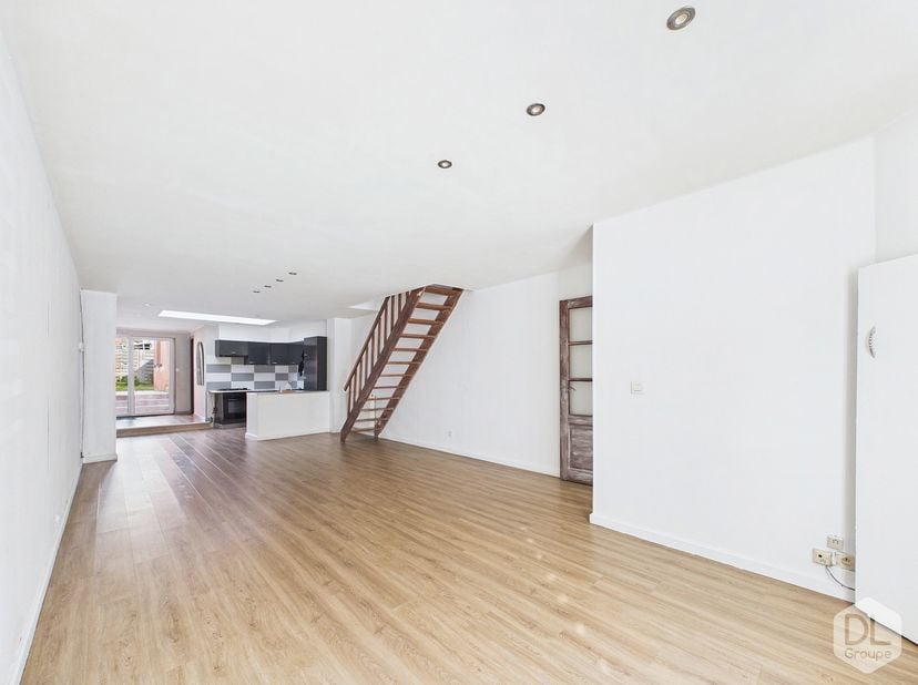 Huis te koop in ,
                    7700 Moeskroen
