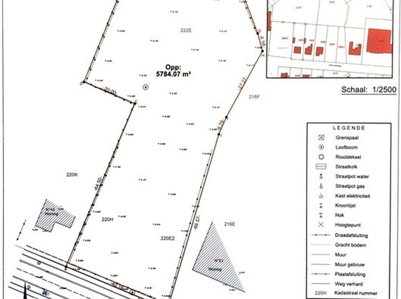 Terrain d'une superficie de 5784,07 m²<br />
Ce beau terrain offre plusieurs possibilités. Situé sur la Grote Steenweg à Nijlen, proche de toutes les