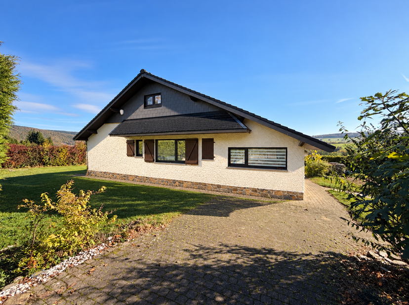 Huis te koop in Chession 12,
                    4987 Lorcé