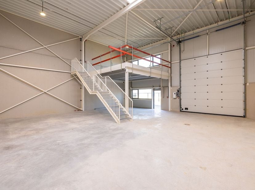 Bien professionnel à vendre
                    à 3720 Kortessem