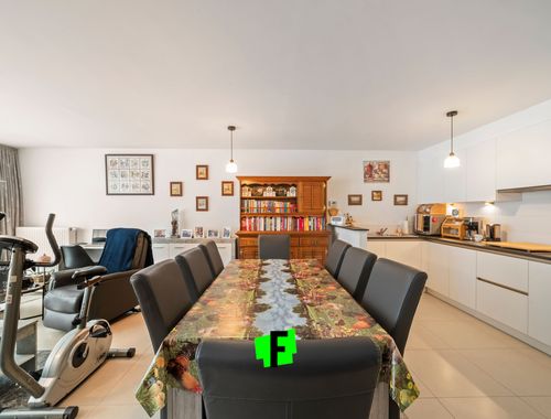                                         Appartement te koop in Mariakerke, € 272.000
