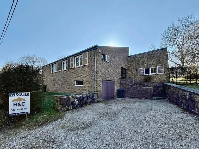 Huis te huur
                    in 5330 Sart-Bernard