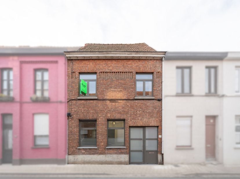 Huis te huur in Langemarkstraat 14,
                    8800 Roeselare