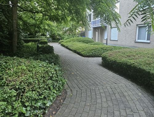                                         Gelijkvloers app. te koop in Merksem, € 348.000
