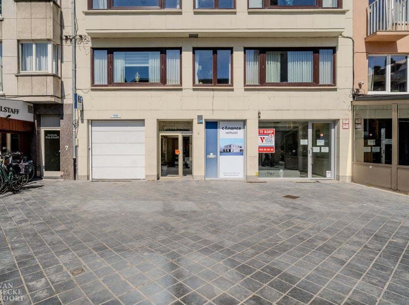 Bedrijfsvastgoed te huur in Wapenplein 8,
                    8400 Oostende