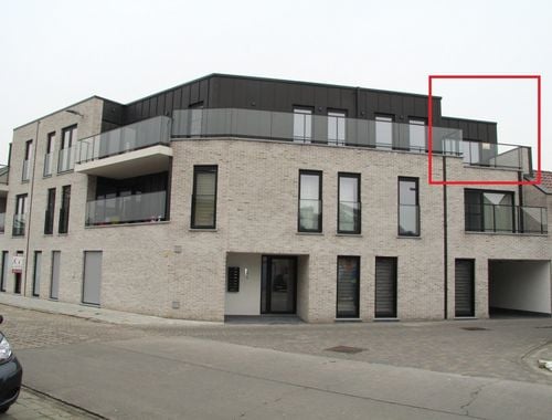                                         Attique à louer à Berlare, € 745
