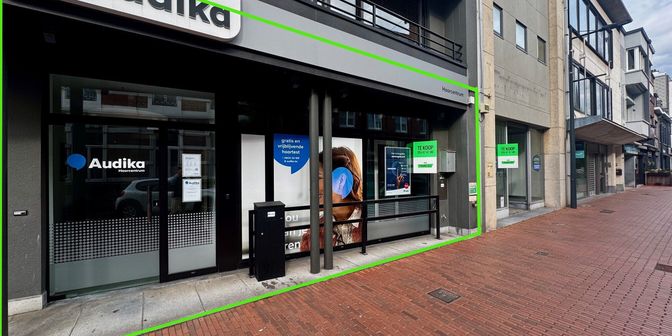 Bien professionnel à vendre à Roeselaarsestraat 64, 8870 Izegem