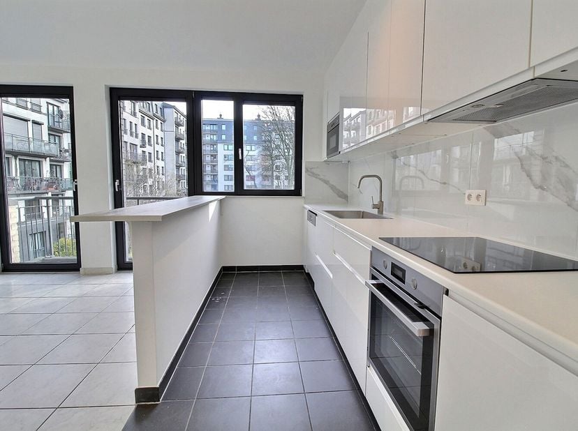 Appartement te huur in Auguste Rodinlaan 16,
                    1050 Elsene