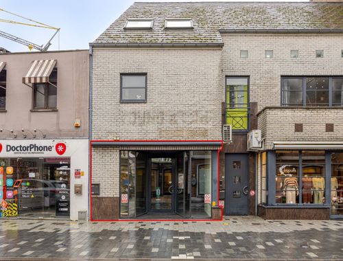                                         Handelsgelijkvloers te koop in Lommel, € 159.000
