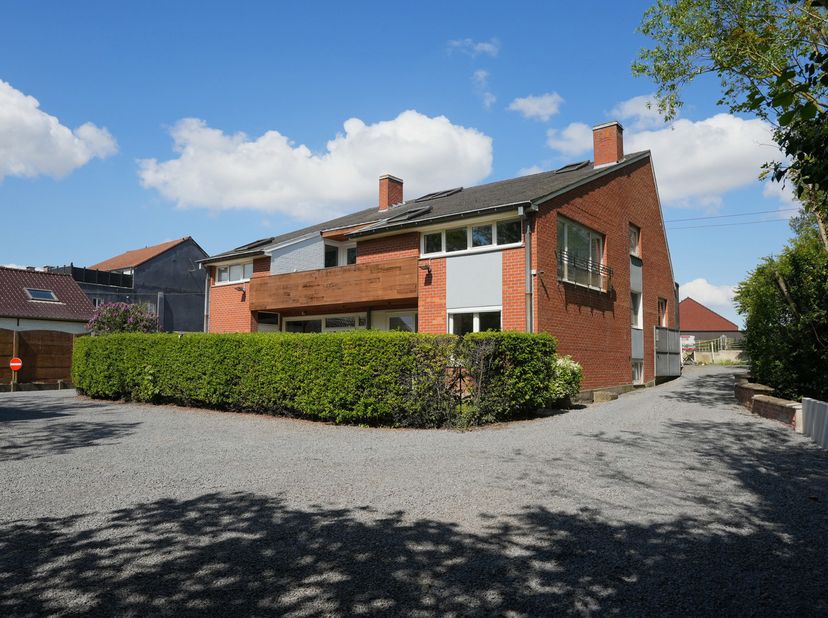 Bien professionnel à vendre à Albert 1er 39,
                    7740 Pecq