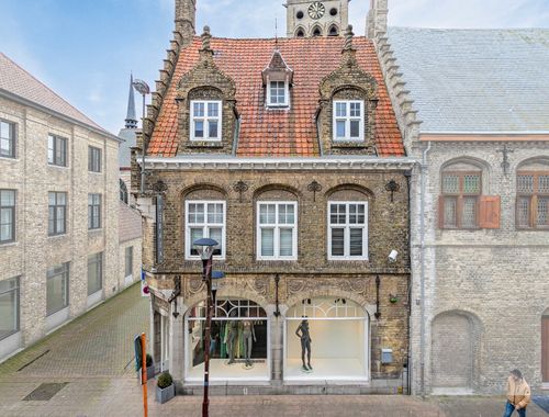                                         Bien commercial à vendre à Veurne, € 495.000
