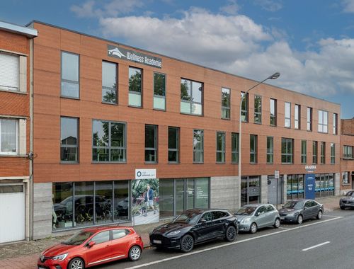                                         Kantoor te huur in Wilrijk, € 2.712
