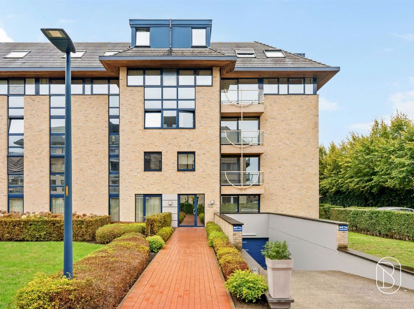 Appartement te koop in Ranonkelstraat 2/501,
                    9700 Oudenaarde