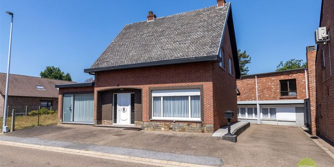 Huis te koop in Berg 34, 2490 Balen