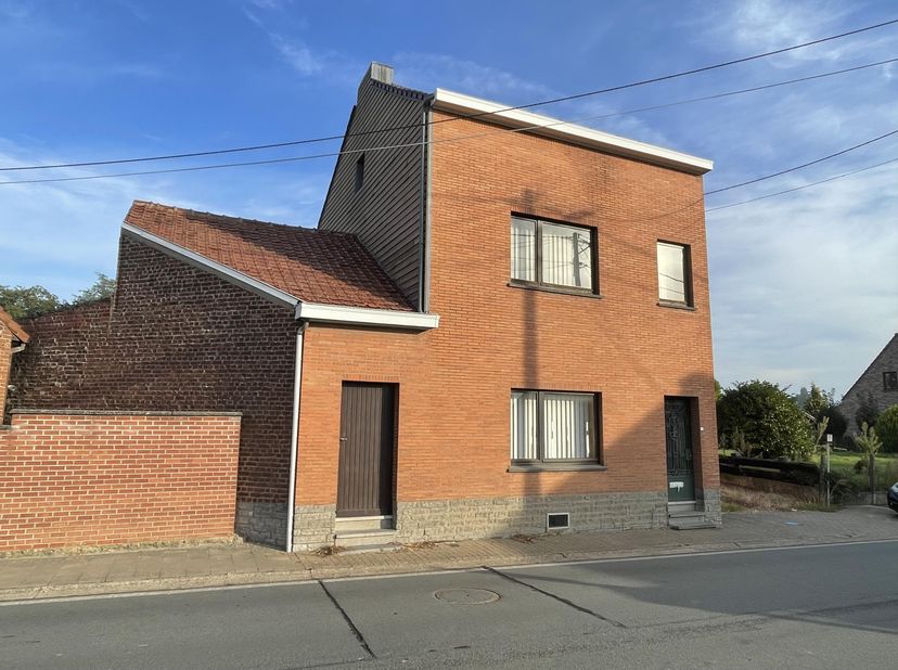 Huis te koop in Attenhovenstraat 43,
                    3806 Velm