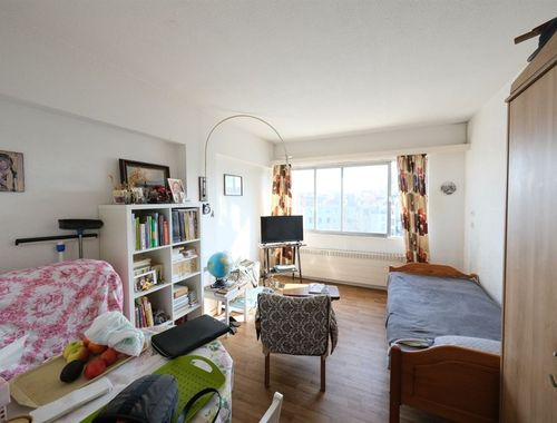                                         Appartement te koop in Etterbeek, € 125.000
