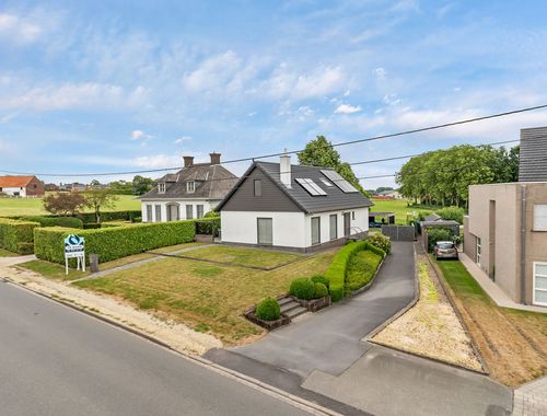                                         Villa à vendre à Aarsele, € 398.000
