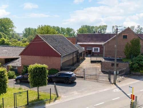                                         Hoeve te koop in Tollembeek, € 450.000
