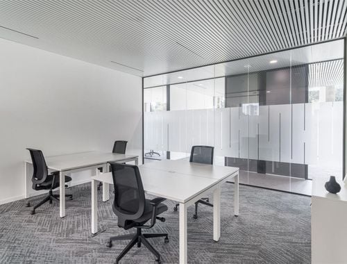                                         Immeuble de bureaux à louer à Hasselt, € 978
